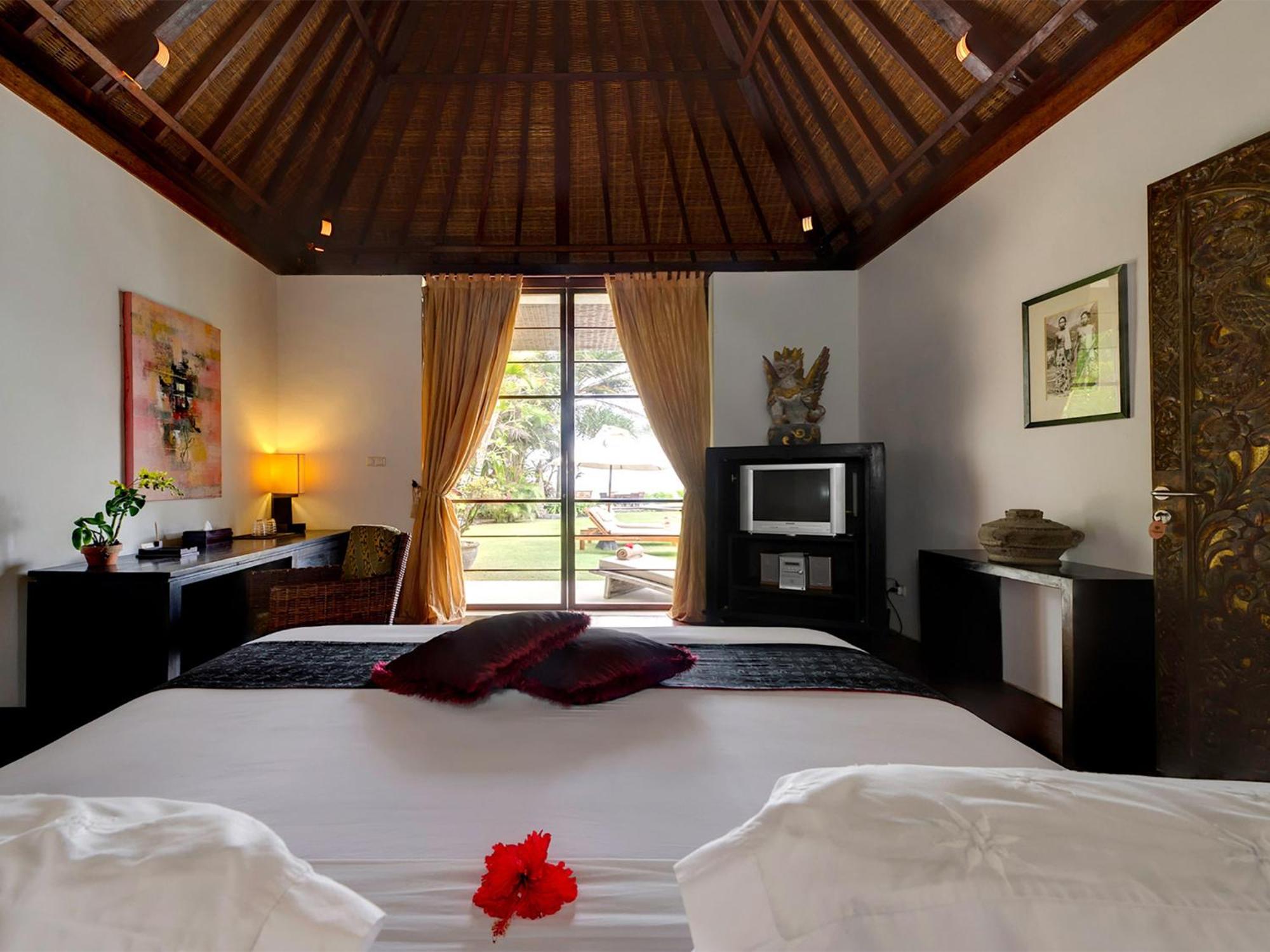Majapahit Beach Villas By Nakula Ketewel Room photo